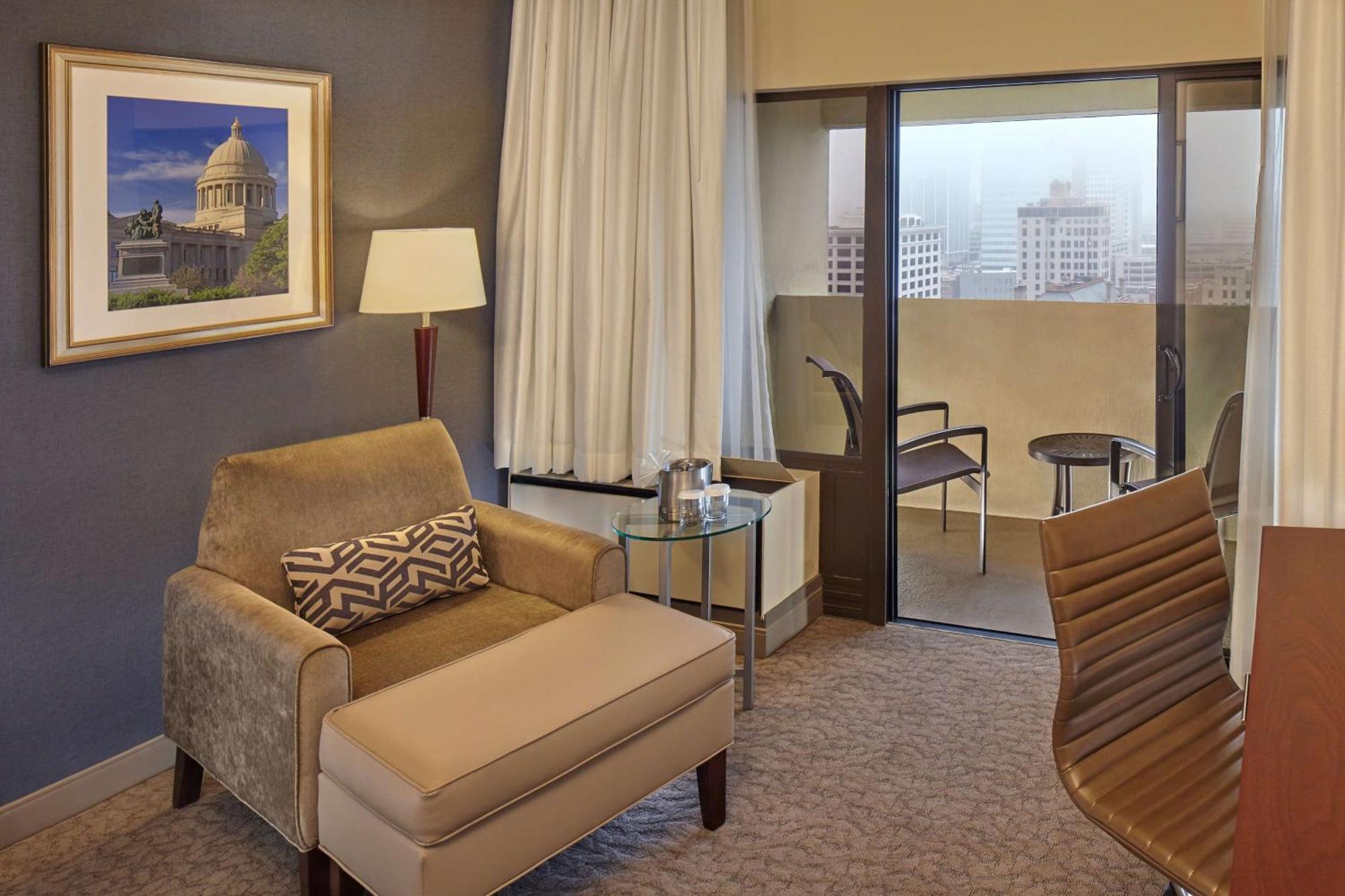 Doubletree By Hilton Little Rock Hotell Eksteriør bilde