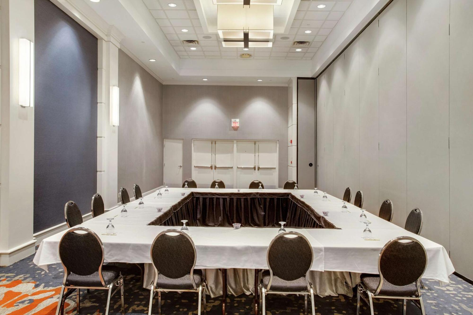 Doubletree By Hilton Little Rock Hotell Eksteriør bilde
